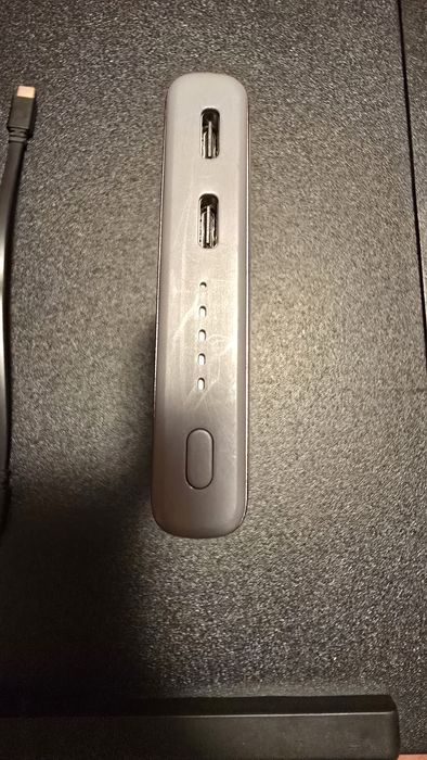 Baterie externa Samsung si Adata