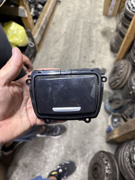 Scrumiera bmw f10 f11