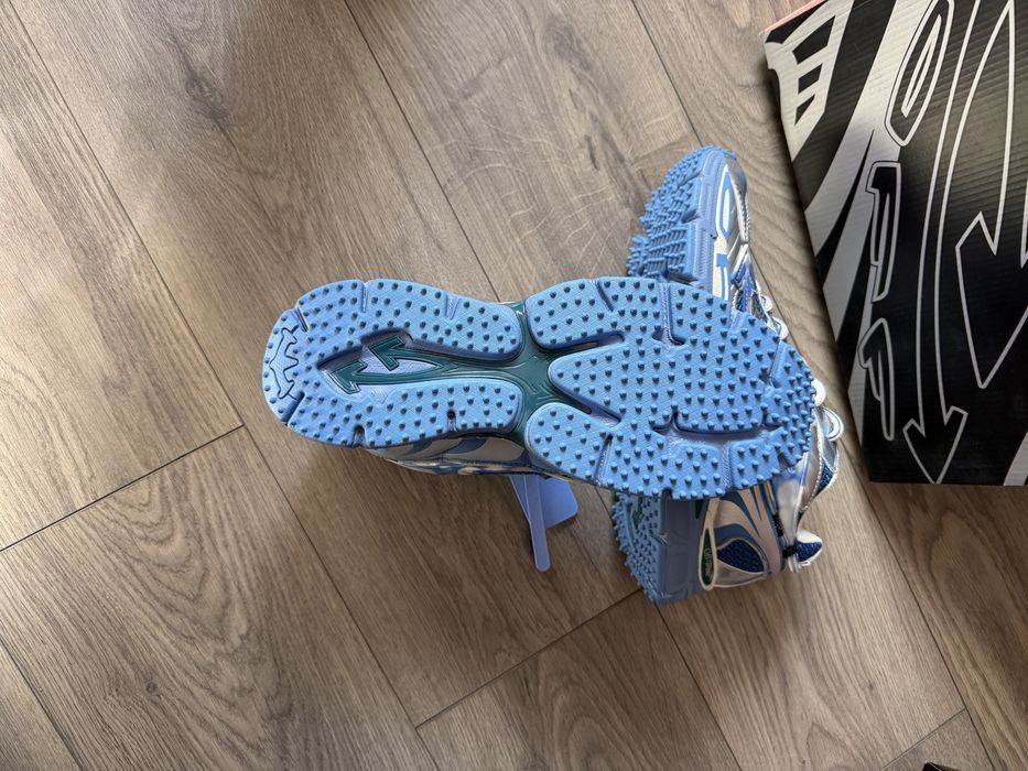 Off White Be Right Back