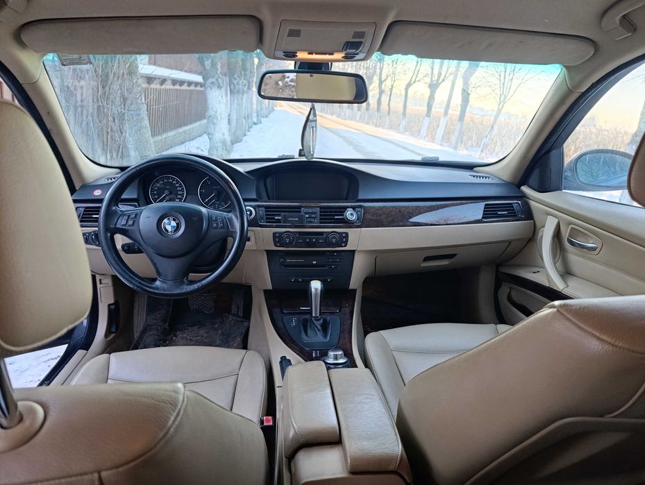 Vând BMW e90 automat