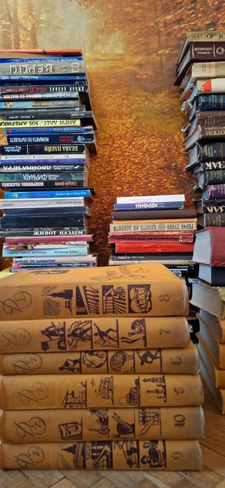 Книги най-различни жанрове