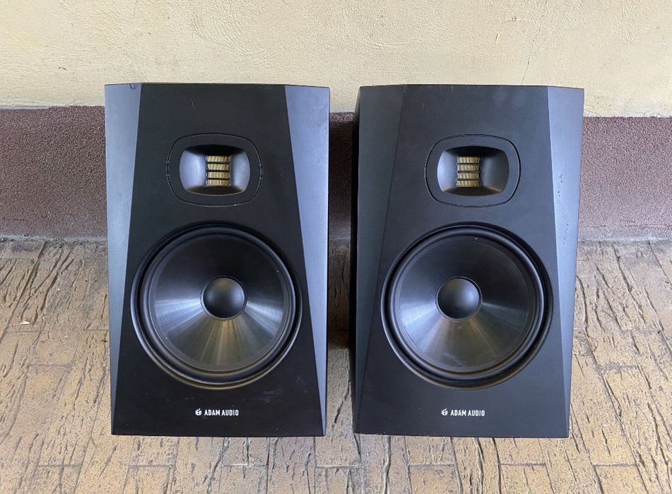 monitoare studio profesionale Adam Audio T8V