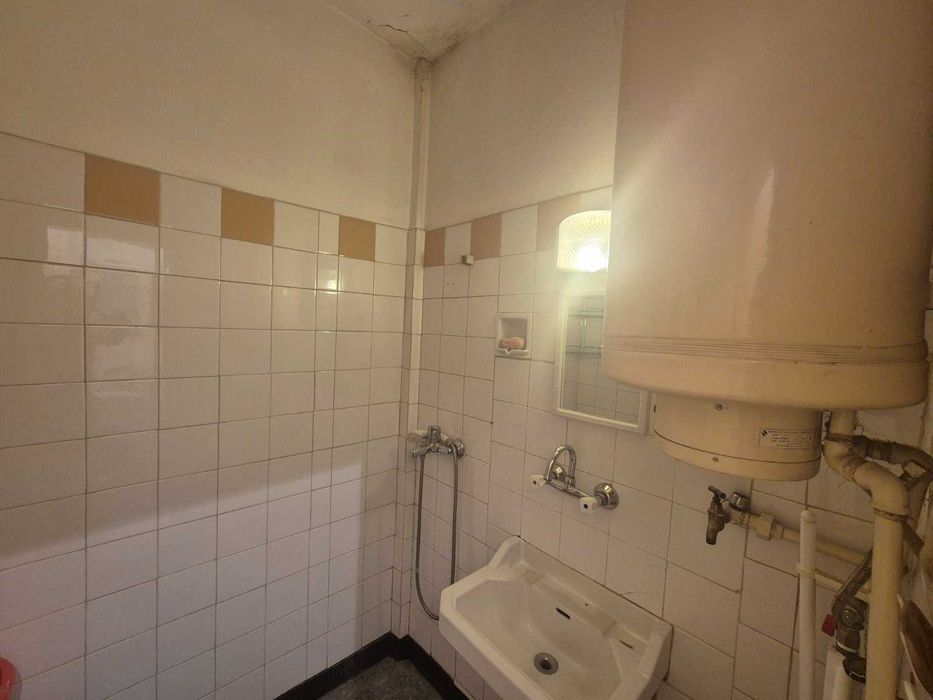 Продава се Тристаен апартамент в Габрово, Център - 86 кв.м за 534 €/кв.м - Снимка #7