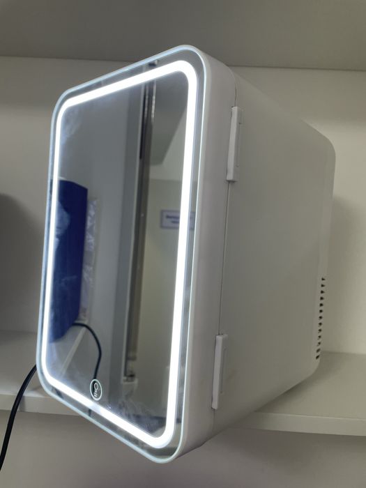 Холодильник для косметики