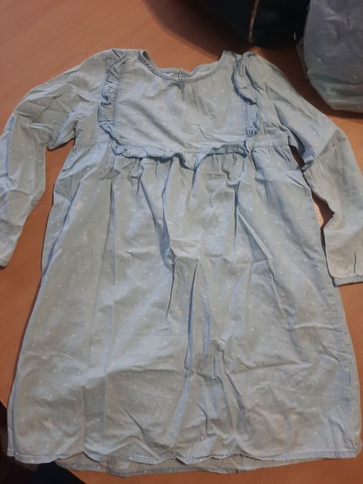 Отдам вещи для  девочок