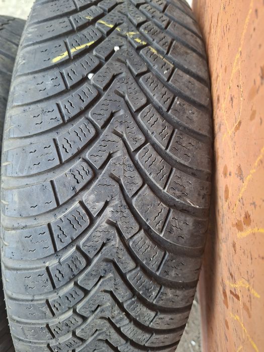 Продам шины 215/70/16 фалькен