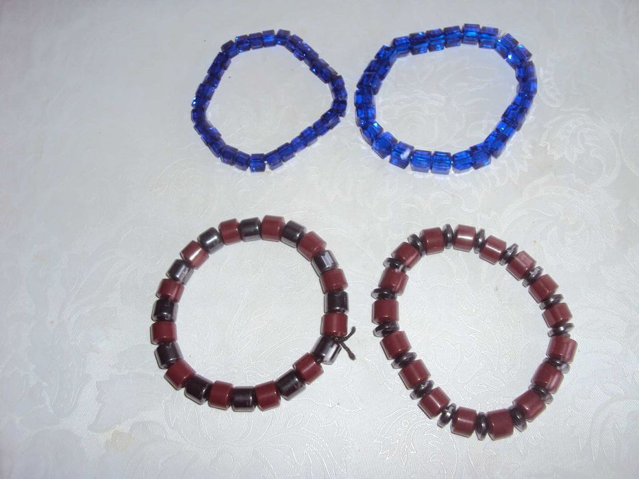 Браслеты разные. Штучно- 300тг