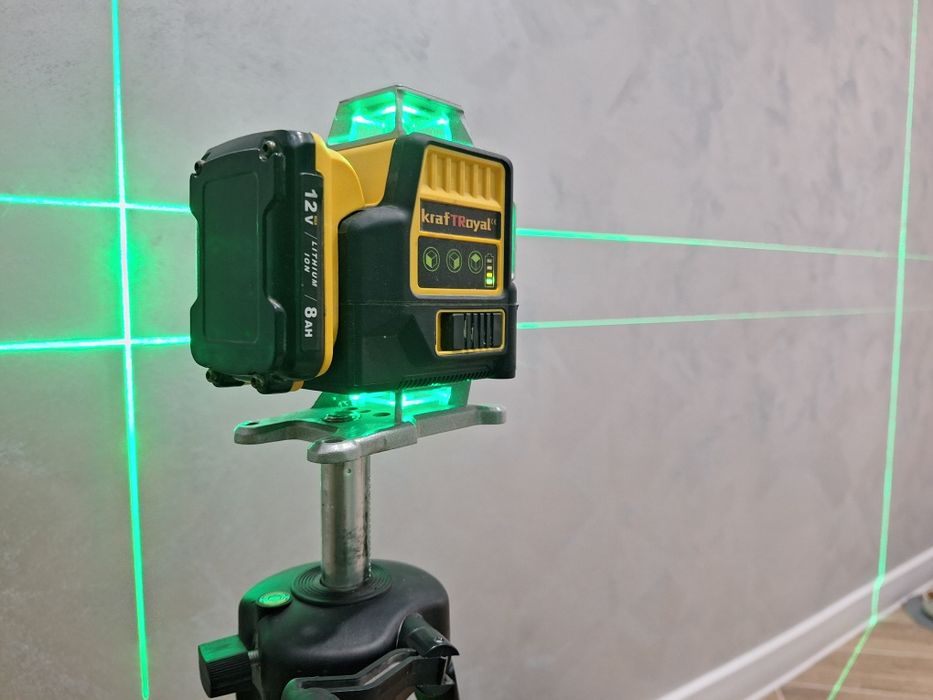 Лазерен нивелир Kraft Royal, Самонивелиращ, 4D, Дистнационно, Жълт, 5V