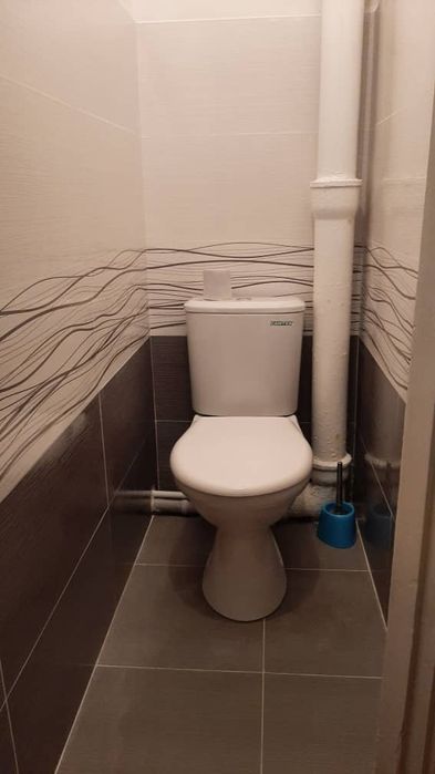 Продаётся квартира в классном месте. Ц-4, кирпич  3-2-4.