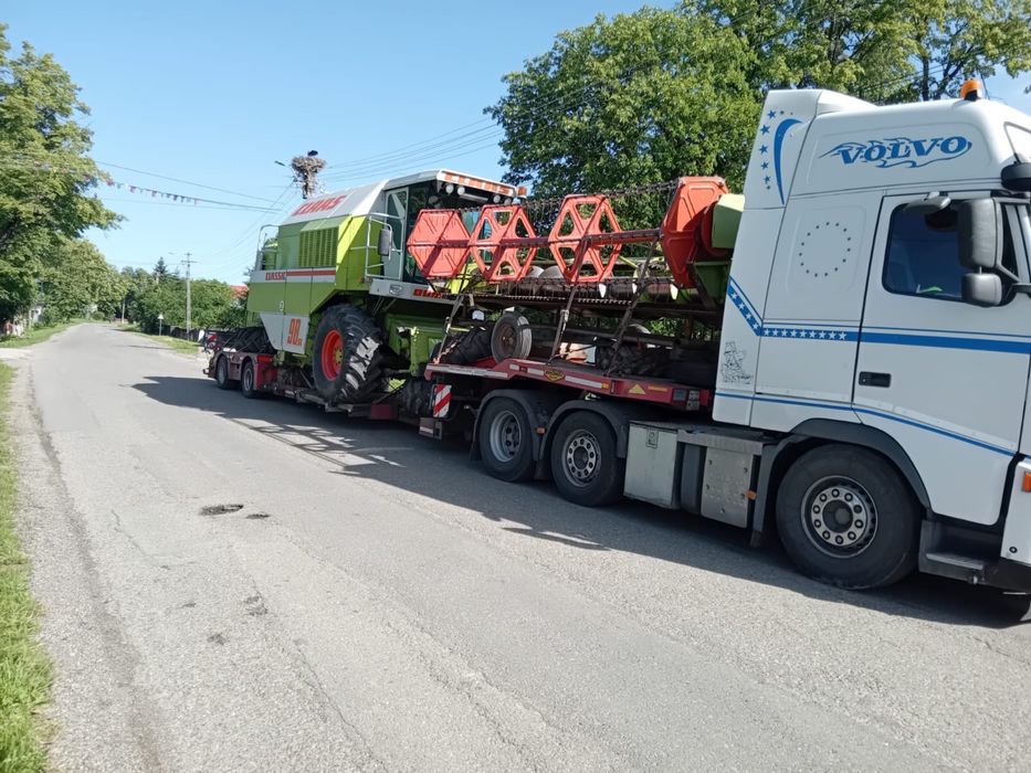 Transport agabaritic / special pentru combine agricole.