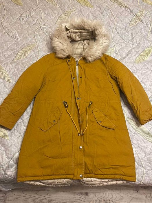 Продавам дамско зимно двулицево яке