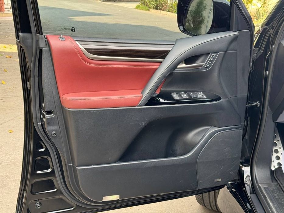 Lexus LX 570   СУПЕР. СПОРТ  аренда. с. выкуп