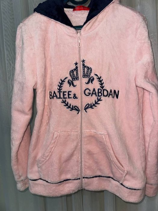 Продаю женскую одежду