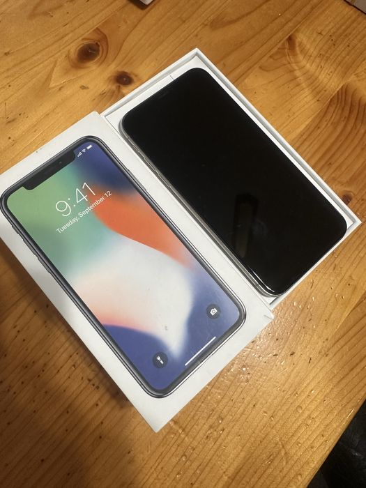 iPhone X 64GB White