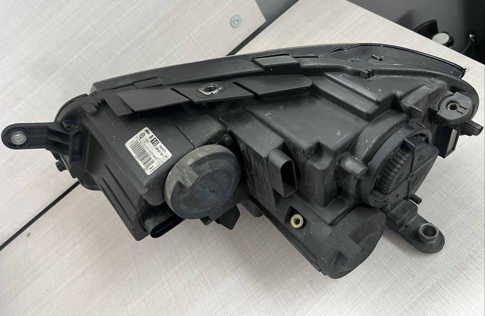 Фар VW Passat B7 2011/2013
