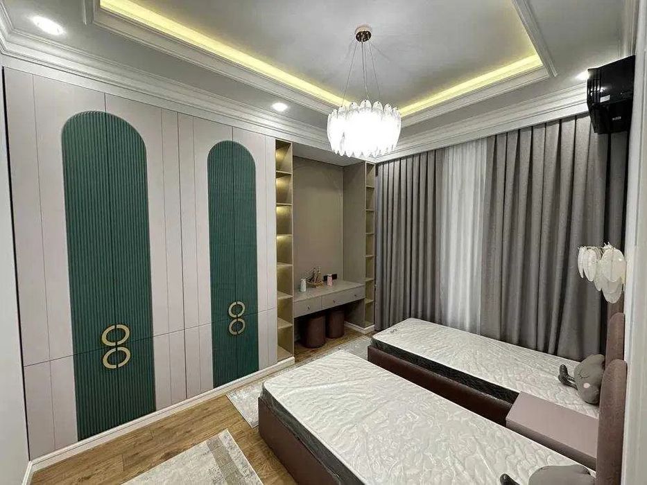 Метро Ойбек-Новостройка! Сдается новая квартира в центре города!