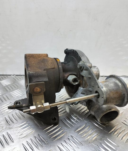 Turbina Turbo Turbosuflanta 1.5 DCI 54359700012 Dacia Logan prima gen