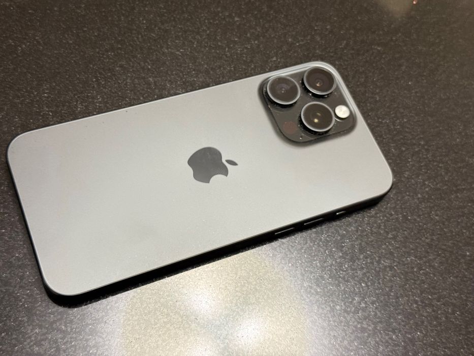 Iphone 15 Pro Max 256 black в гаранция