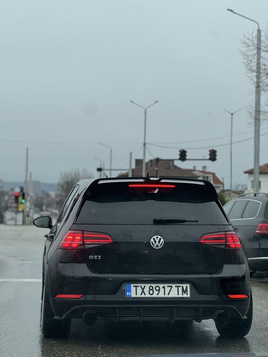 vw golf 7.5. GTI