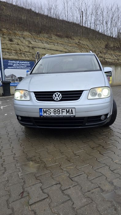 Vw Touran 5 locuri 140 cai