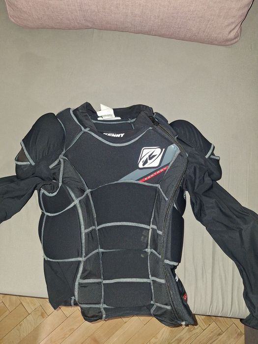 Комплект вело  протектор за тяло Кени контакт