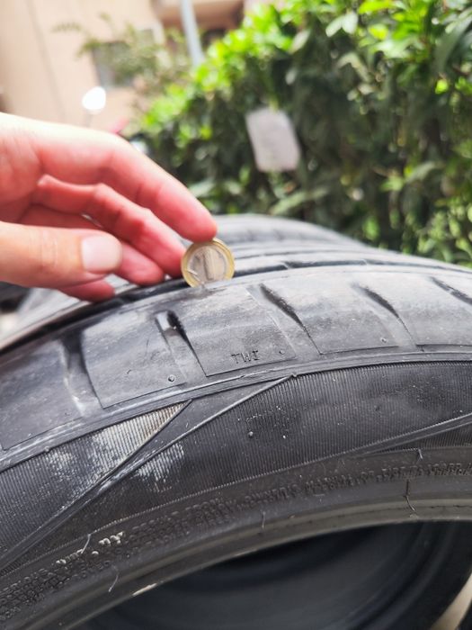 Продавам 4 бр. летни гуми 275/40/20