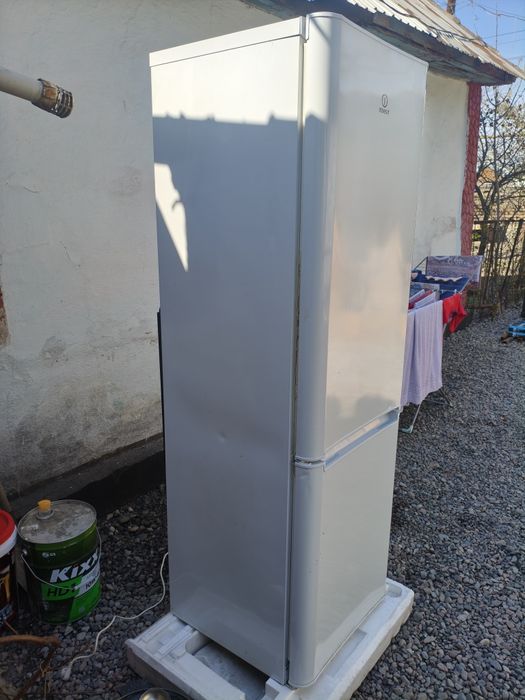 Холодильник Индезит
