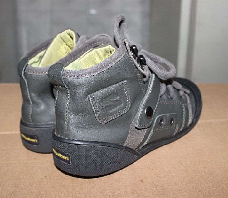 Спортивные ботинки для мальчика размер 32