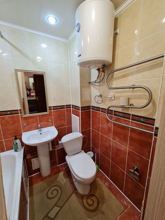 Катаева 12 (ТД Артур, Ярмарка)