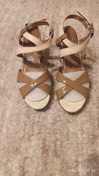 Босоножки  сандалии.