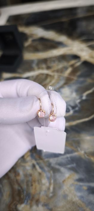 Продам золотые детские серьги 585 Россия