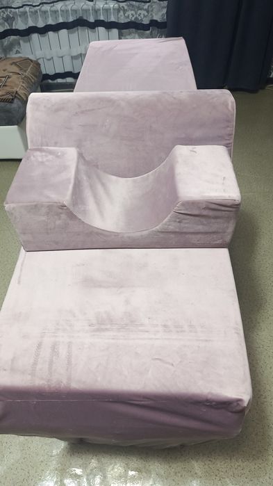 Продаеся кушетка