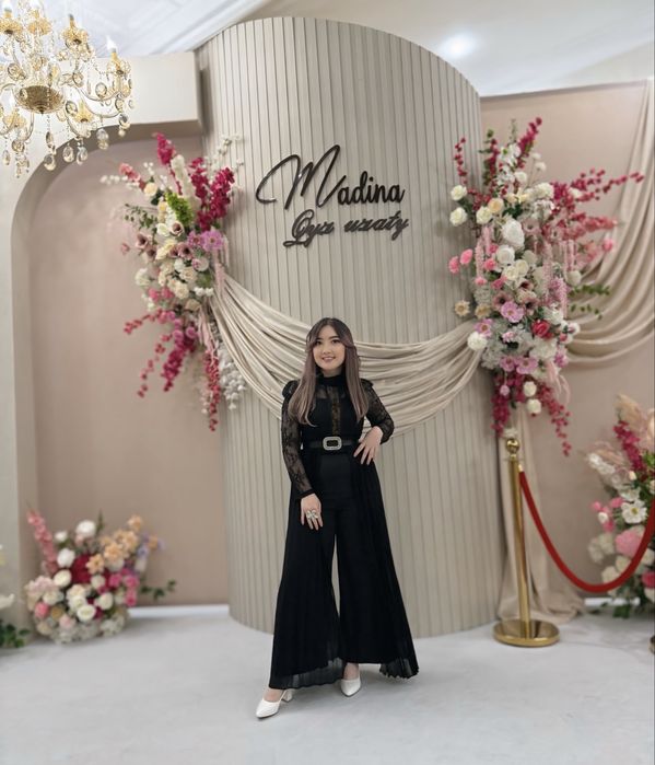 Шикарный комбинезон вечерняя