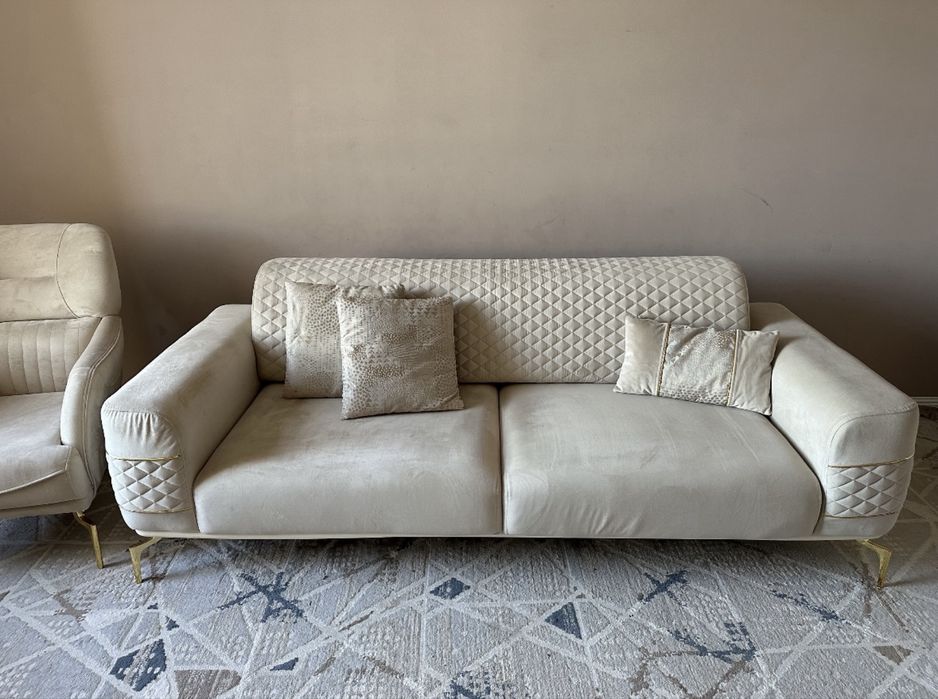 Диван для дома + тумба под ТВ