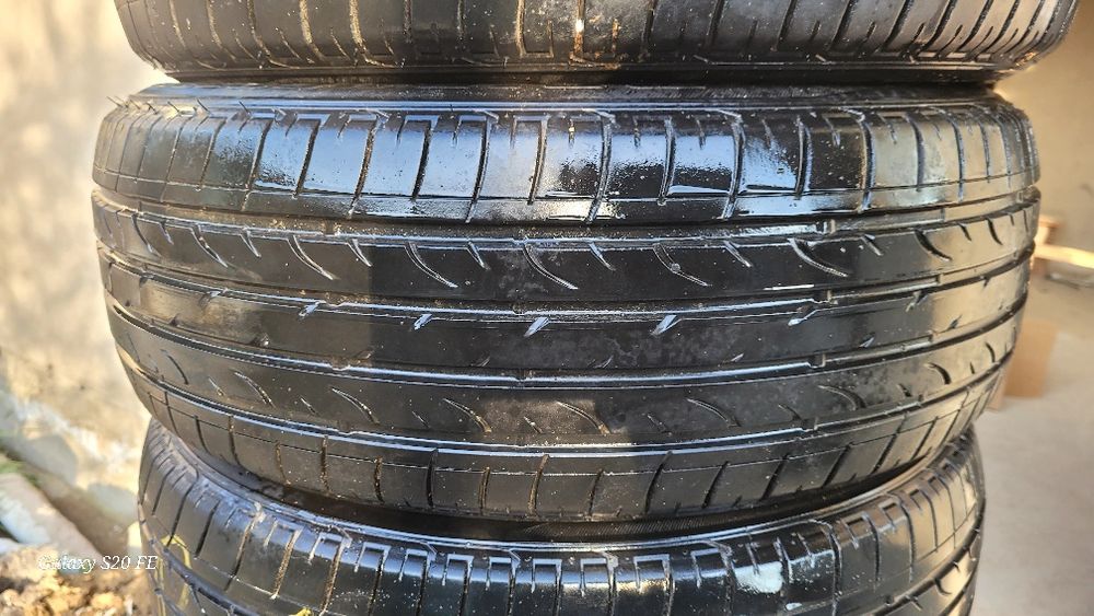 225/55/18  Bridgestone