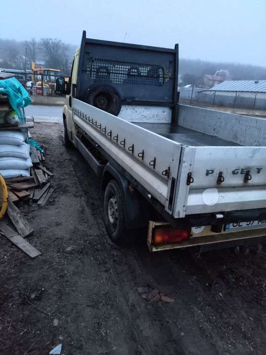 Vând pejo boxer an 2007