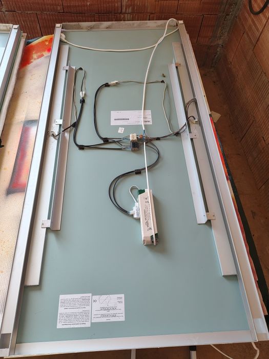 Vând scafa, scaun coafor.