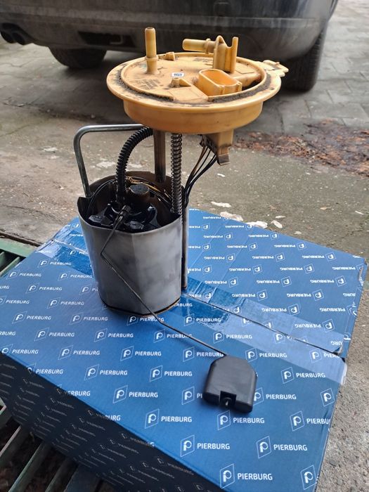 Горивна помпа за резервоар VW Passat B6 BMR