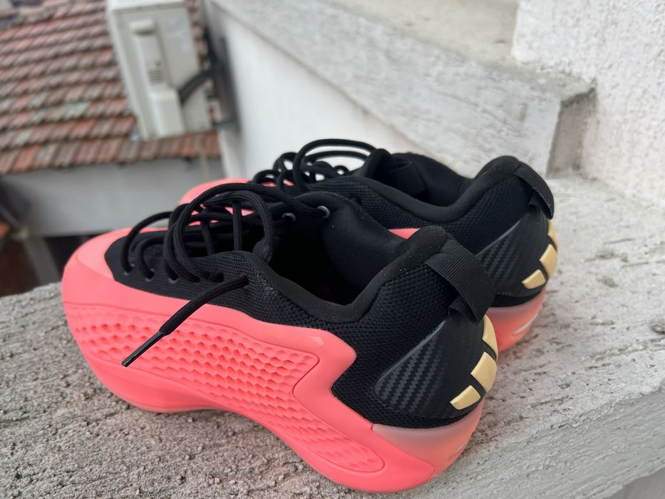 Adidas A.E 42 2/3 Low Boost