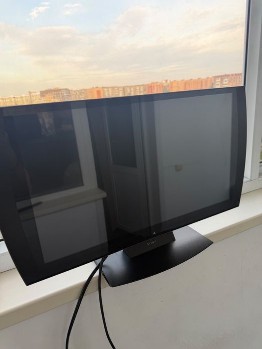 Продам PlayStation 4