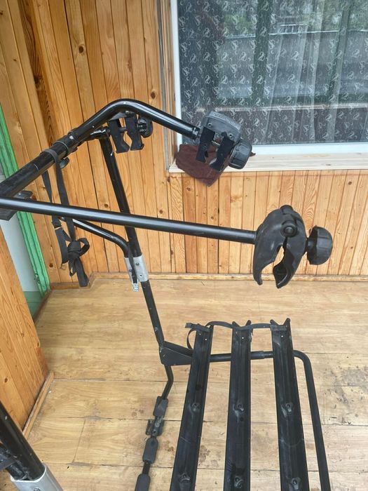 Автобагажник тип платформа за три велосипеда THULE