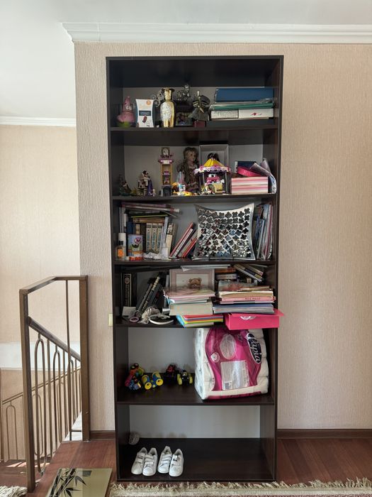 Продам шкаф для книг