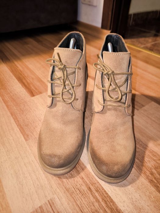 Botine Bata piele naturala intoarsa 38