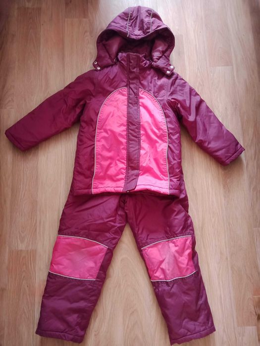 Комбинезон  на девочку рост 128 см 5000 тенге