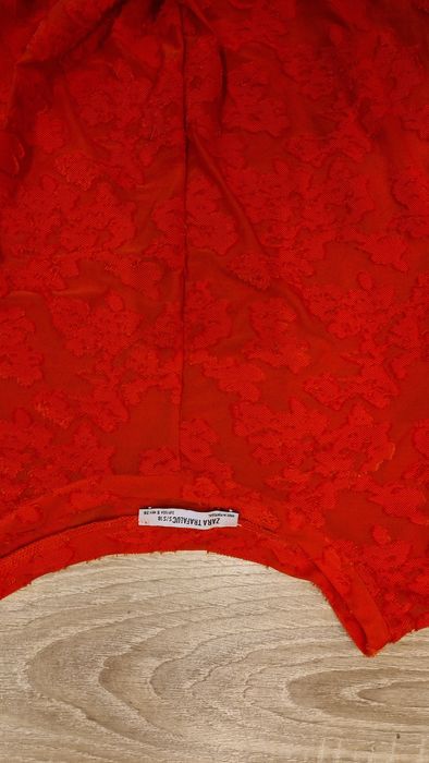 Дамски къс топ Zara