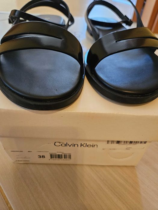 Елегантни черни сандали Calvin Klein 38 номер