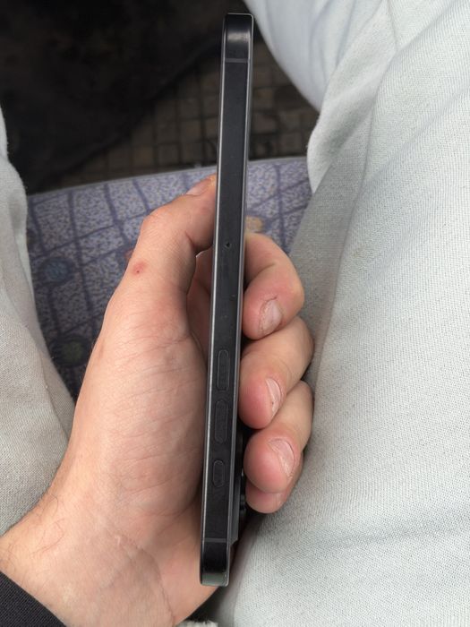 Iphone 16 pro max black titanium 256 gb baterie 100%