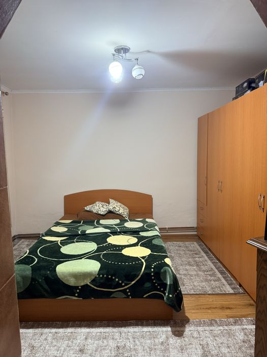 Vand casa spatioasa, teren 7800mp