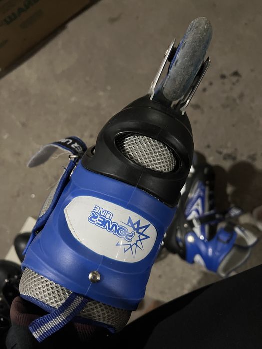 Синие ролики