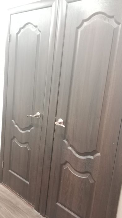 Продам двери б/у в хорошем состоянии